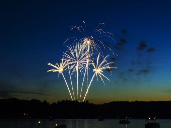 5 Tage Silvesterurlaub am Lübbesee, Saal Brandenburg in Templin Halbpension Unkategorisiert online kaufen 5 Tage Silvesterurlaub am Lübbesee, Saal Brandenburg in Templin Halbpension Unkategorisiert online kaufen
