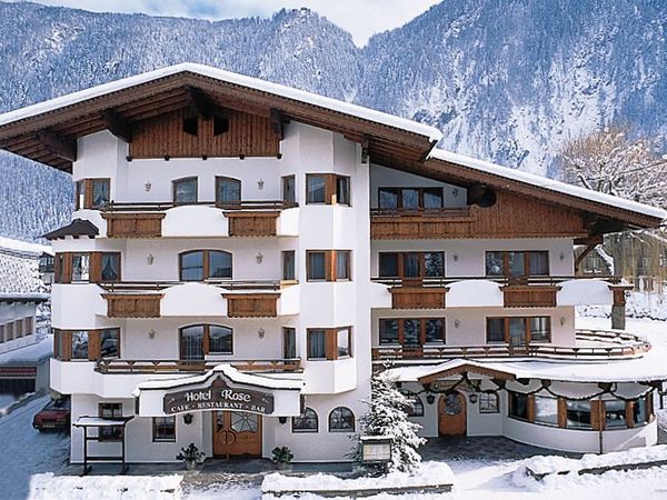 Alpiner Wintertraum im Zillertal - 8 Tage in Mayrhofen, Tirol Halbpension Unkategorisiert online kaufen Alpiner Wintertraum im Zillertal - 8 Tage in Mayrhofen, Tirol Halbpension Unkategorisiert online kaufen