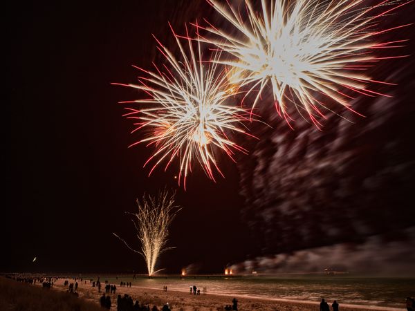 Happy End 2026 - Silvester im Herzen von Rostock, Mecklenburg-Vorpommern Halbpension Unkategorisiert online kaufen Happy End 2026 - Silvester im Herzen von Rostock, Mecklenburg-Vorpommern Halbpension Unkategorisiert online kaufen
